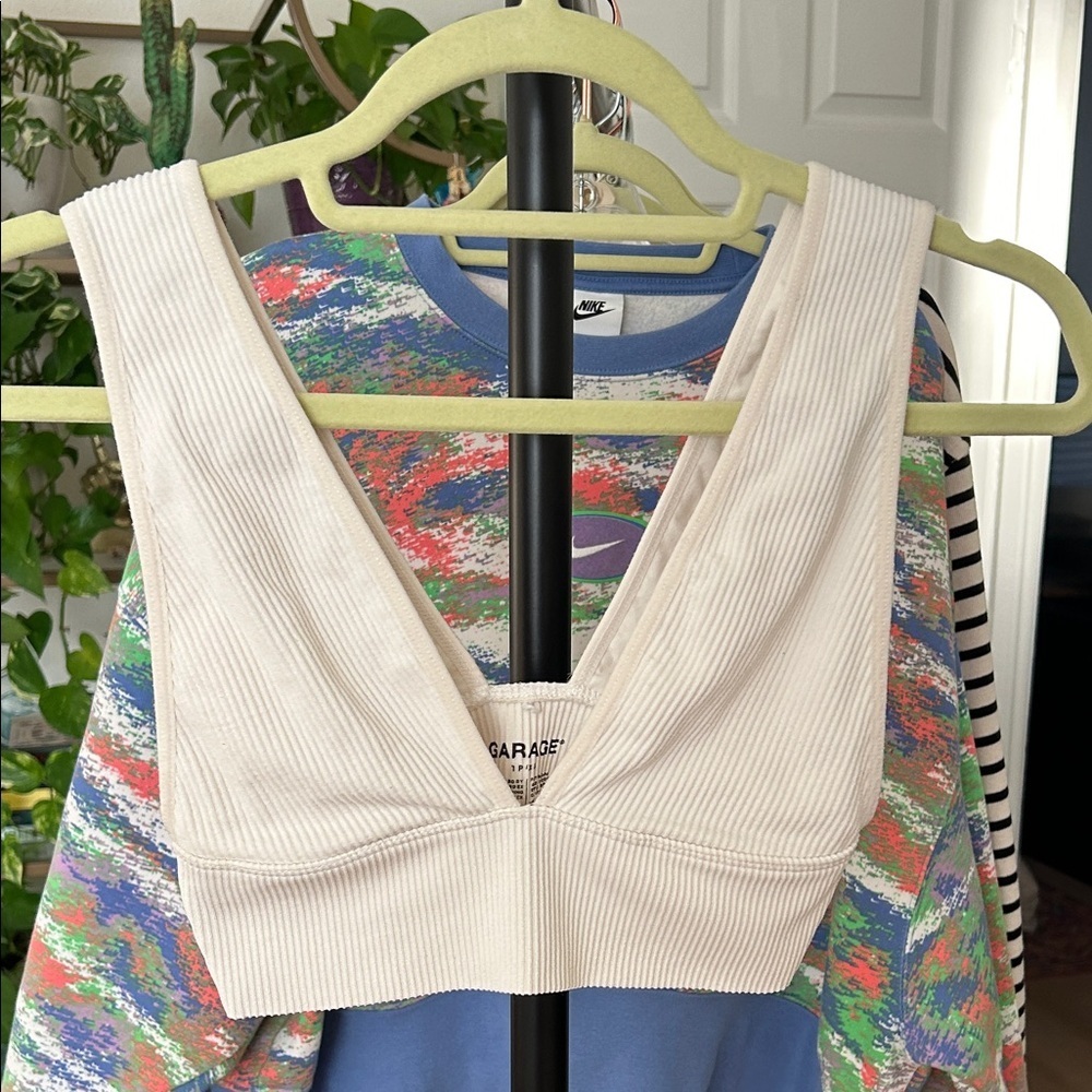 Garage Sports Bra. XS. PTP: 11”. GUC